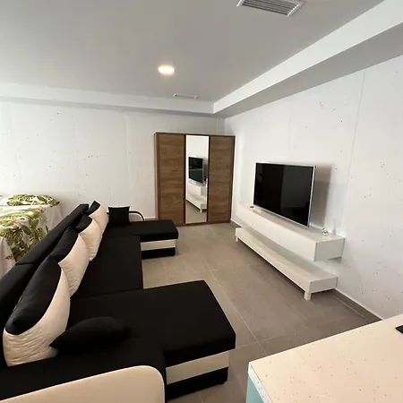 Bed & Breakfast Casa Jacky 4*